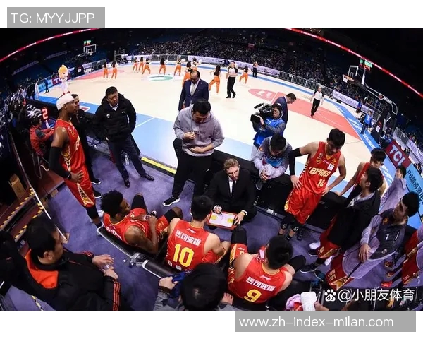 湖人队与尼克斯队激战正酣NBA赛季精彩对决引发球迷热议 湖人队与尼克斯队激战正酣NBA赛季精彩对决引发球迷热议